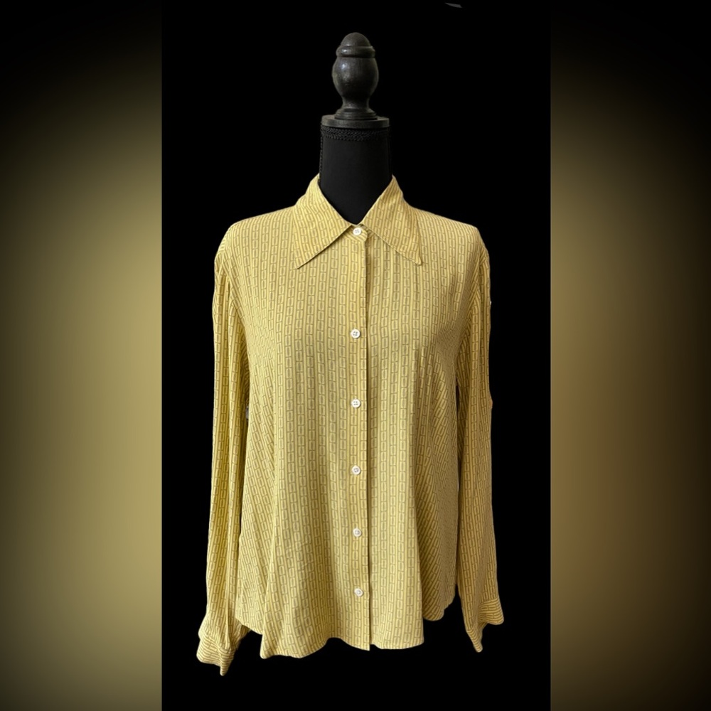 L. L. Bean: Yellow and Gray 100% Rayon Pattern Button Down Shirt - Picture 3 of 17
